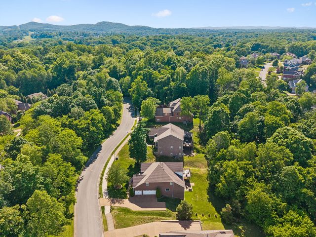 1169 Pin Oak Ln, Brentwood, TN 37027