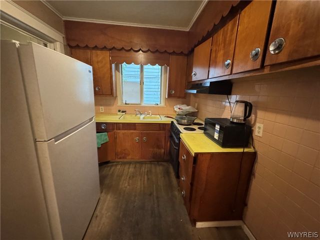 715 Augustus Place, Niagara Falls, NY 14301