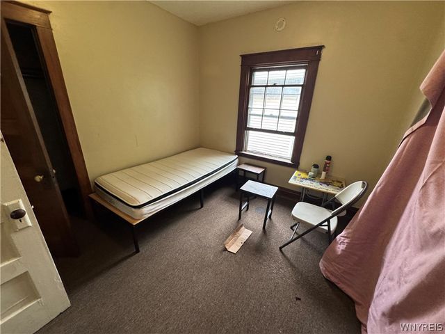 715 Augustus Place, Niagara Falls, NY 14301