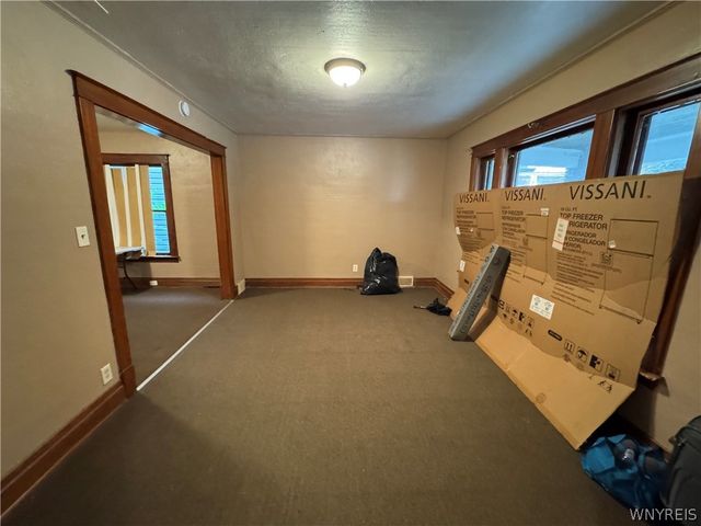 715 Augustus Place, Niagara Falls, NY 14301