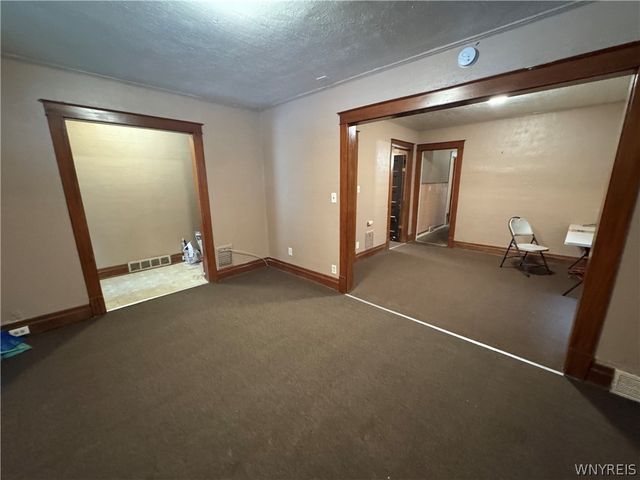 715 Augustus Place, Niagara Falls, NY 14301