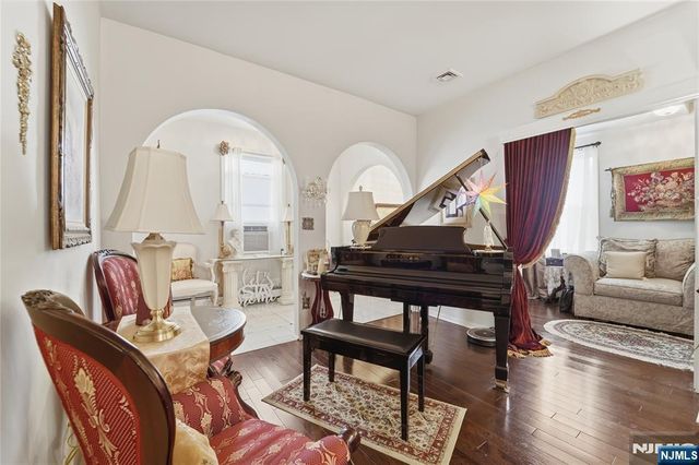 3 Stuyvesant Avenue, Kearny, NJ 07032