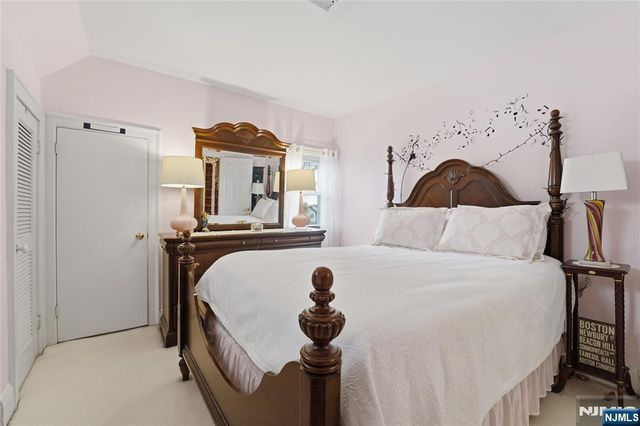 3 Stuyvesant Avenue, Kearny, NJ 07032