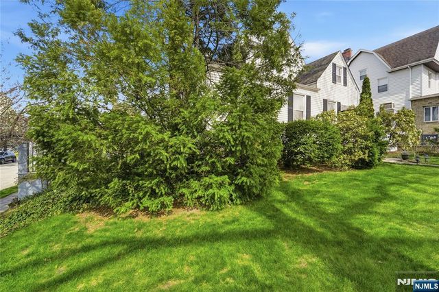 3 Stuyvesant Avenue, Kearny, NJ 07032