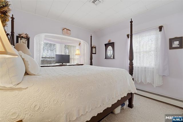 3 Stuyvesant Avenue, Kearny, NJ 07032