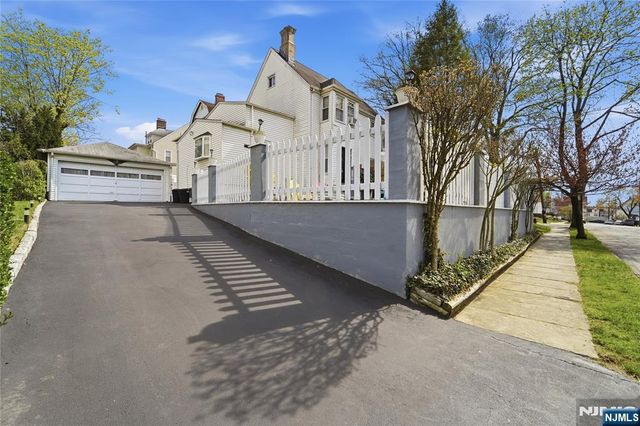 3 Stuyvesant Avenue, Kearny, NJ 07032