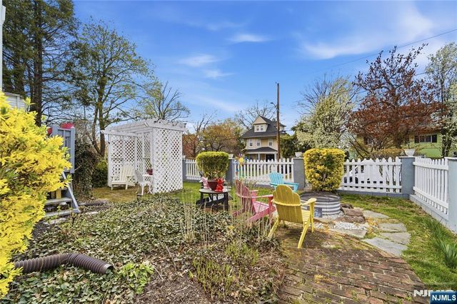 3 Stuyvesant Avenue, Kearny, NJ 07032