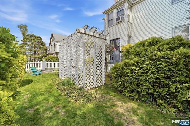 3 Stuyvesant Avenue, Kearny, NJ 07032