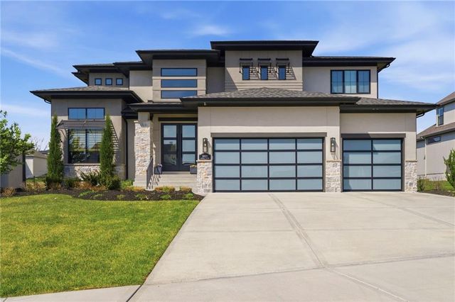 16920 Rosehill Street, Overland Park, KS 66221