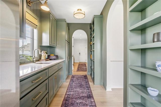 16920 Rosehill Street, Overland Park, KS 66221