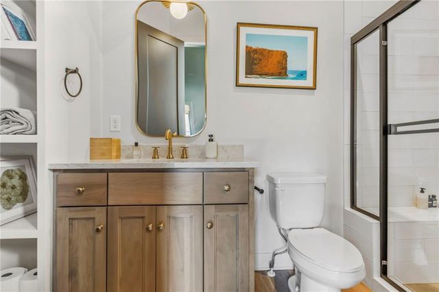 16920 Rosehill Street, Overland Park, KS 66221