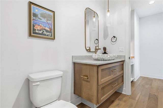 16920 Rosehill Street, Overland Park, KS 66221
