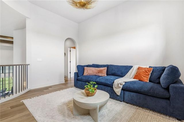 16920 Rosehill Street, Overland Park, KS 66221