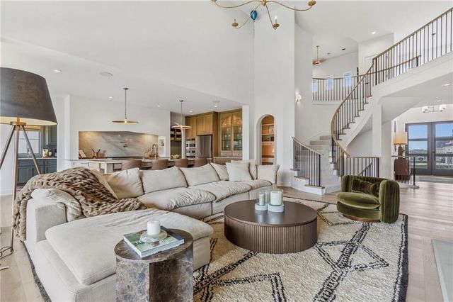 16920 Rosehill Street, Overland Park, KS 66221