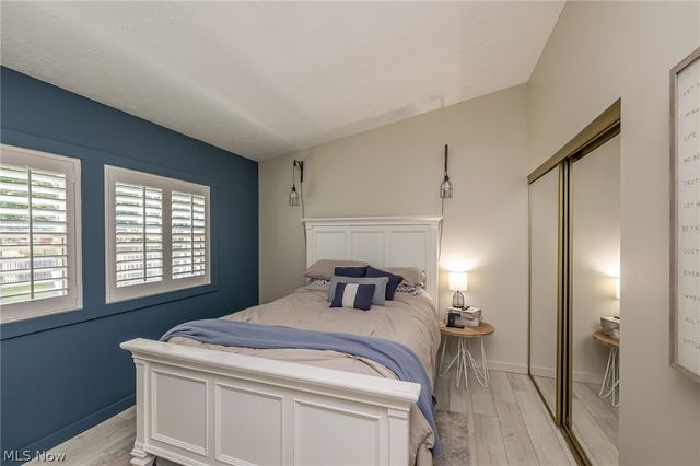 26905 Southwood Lane, Olmsted Twp, OH 44138