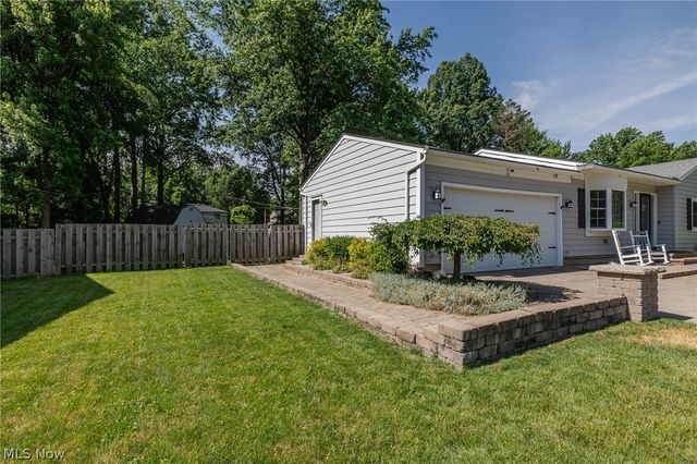 26905 Southwood Lane, Olmsted Twp, OH 44138