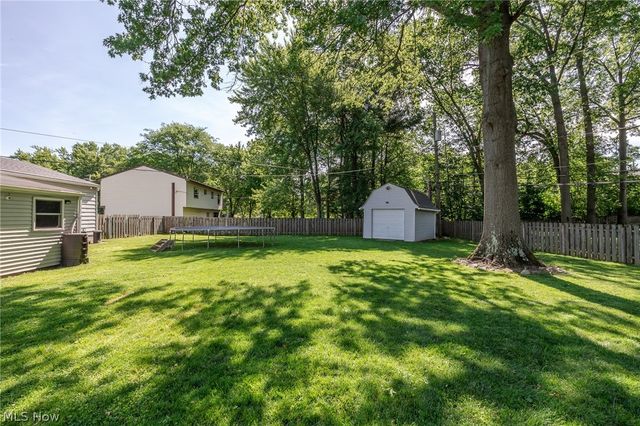 26905 Southwood Lane, Olmsted Twp, OH 44138