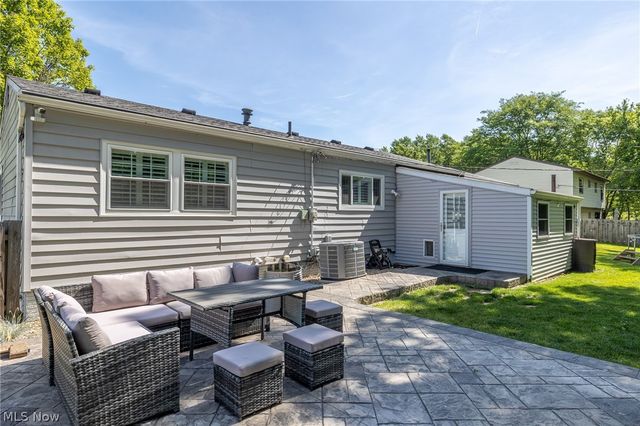 26905 Southwood Lane, Olmsted Twp, OH 44138
