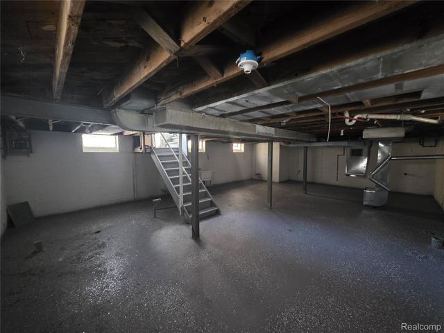 15241 Seymour Street, Detroit, MI 48205