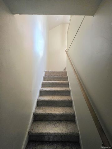 15241 Seymour Street, Detroit, MI 48205