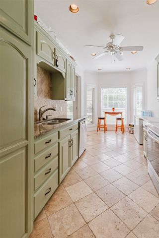 1503 S College Avenue, Decatur, TX 76234