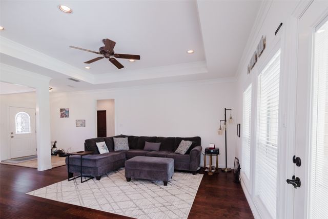 1503 S College Avenue, Decatur, TX 76234