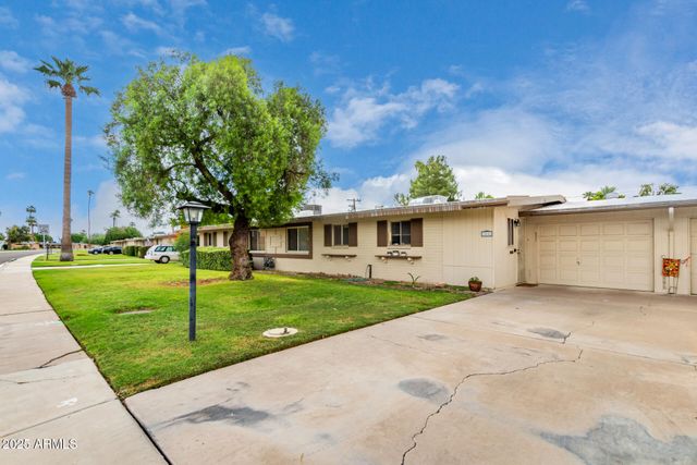 10641 W Oakmont Drive, Sun City, AZ 85351