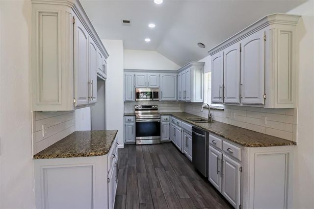 6001 SE 8th Street, Oklahoma City, OK 73110