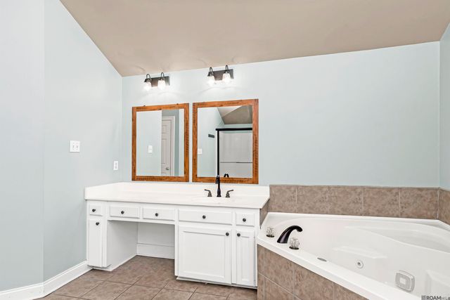 39025 Mccrory 2 Rd, Prairieville, LA 70769