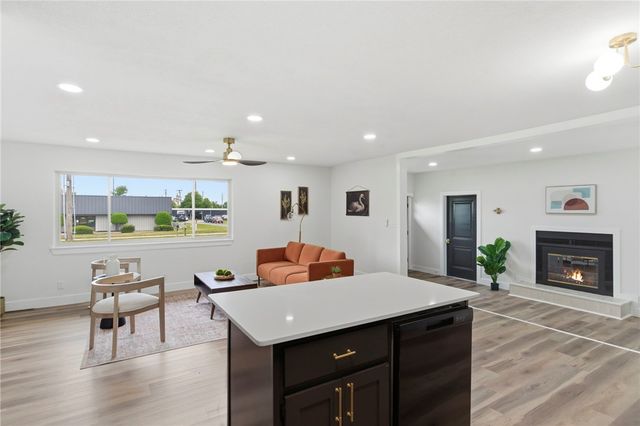2303 S Turner Street, Springdale, AR 72764