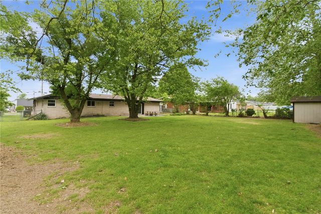 2303 S Turner Street, Springdale, AR 72764