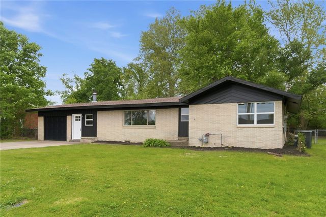 2303 S Turner Street, Springdale, AR 72764