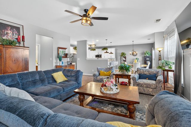1052 Jouett Creek Drive, Lexington, KY 40509