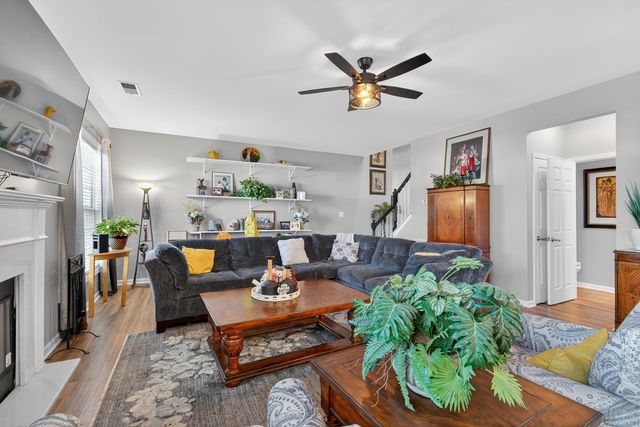 1052 Jouett Creek Drive, Lexington, KY 40509