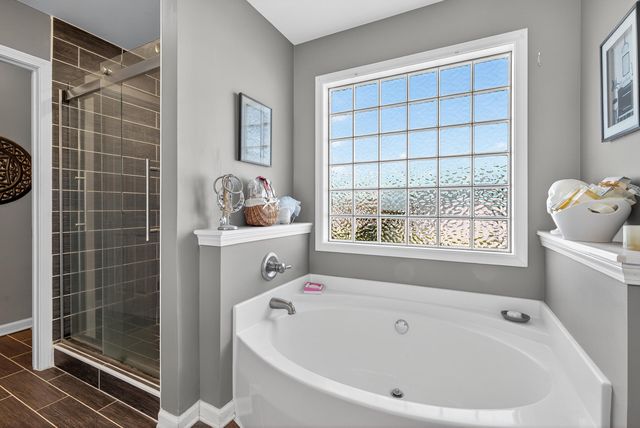 1052 Jouett Creek Drive, Lexington, KY 40509