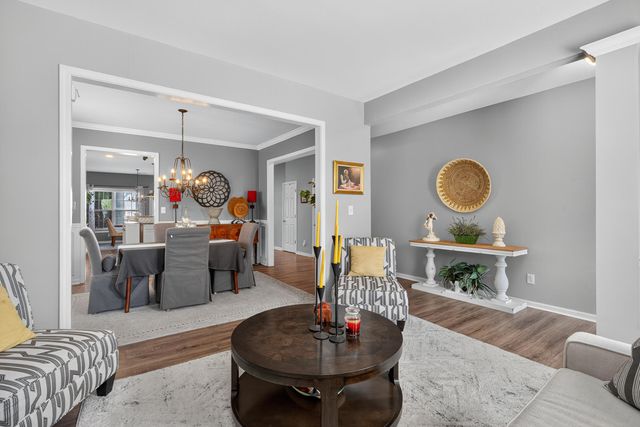 1052 Jouett Creek Drive, Lexington, KY 40509
