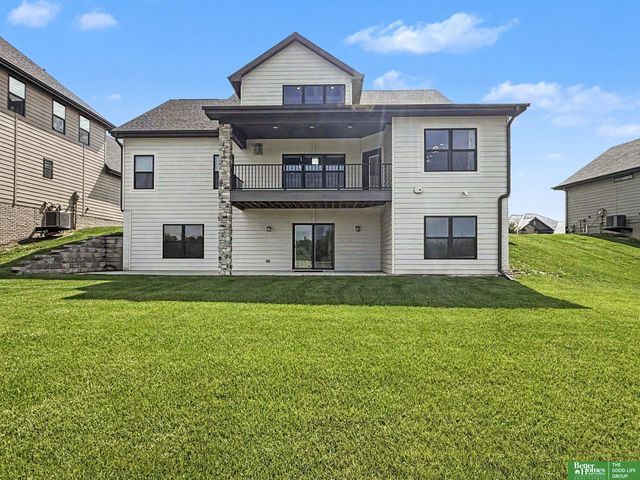 3319 Robyn Ridge Road, Fremont, NE 68025