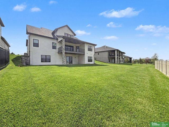 3319 Robyn Ridge Road, Fremont, NE 68025