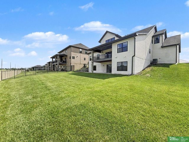 3319 Robyn Ridge Road, Fremont, NE 68025