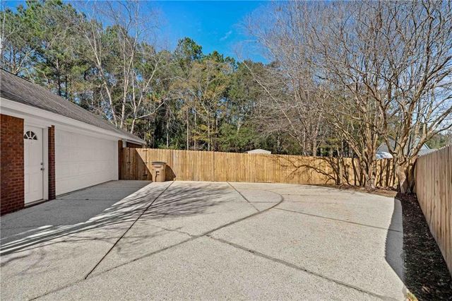 5424 Henning Drive, Mobile, AL 36619