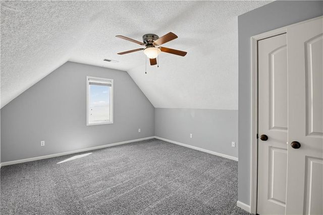 228 SW Ascot Circle, Lee's Summit, MO 64082