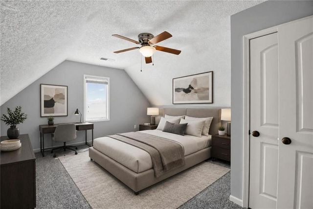 228 SW Ascot Circle, Lee's Summit, MO 64082