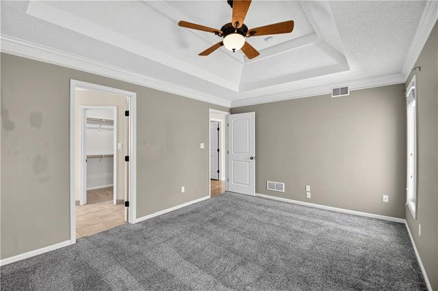 228 SW Ascot Circle, Lee's Summit, MO 64082
