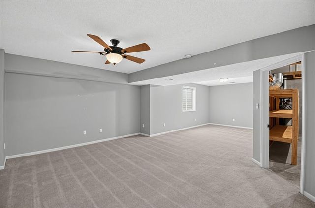 228 SW Ascot Circle, Lee's Summit, MO 64082