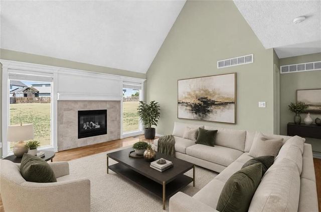 228 SW Ascot Circle, Lee's Summit, MO 64082