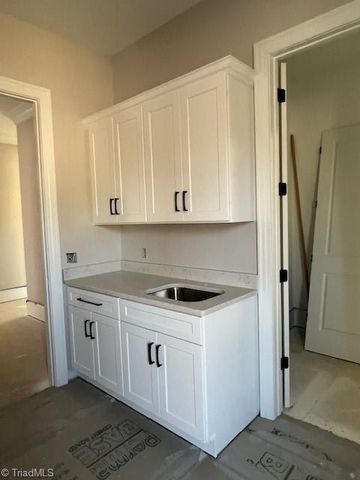 6827 Shields Drive, Oak Ridge, NC 27310