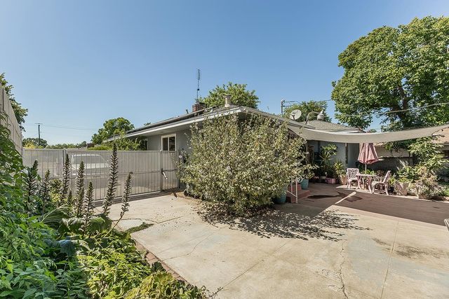 2836 N Arthur Avenue, Fresno, CA 93705
