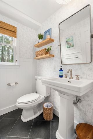 17 Janes Road, Boxford, MA 01921