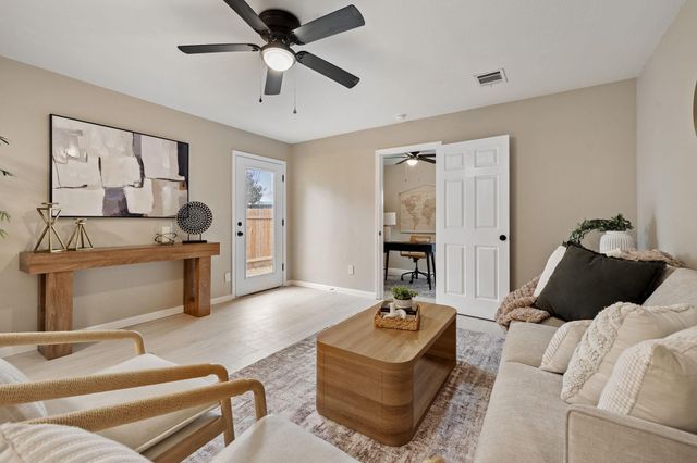 2034 Buckley LN, Round Rock, TX 78664