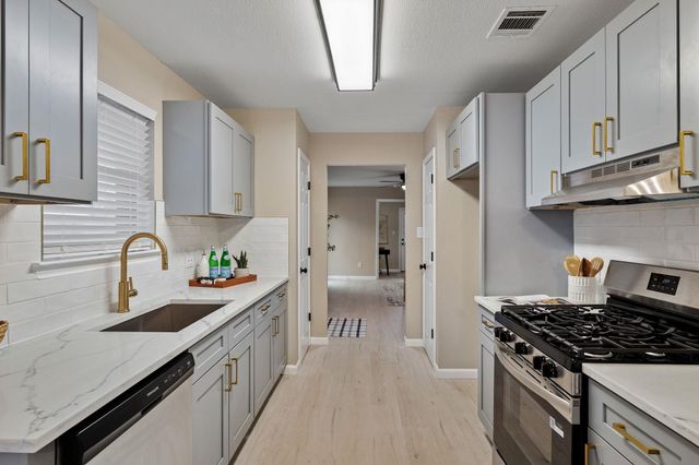 2034 Buckley LN, Round Rock, TX 78664